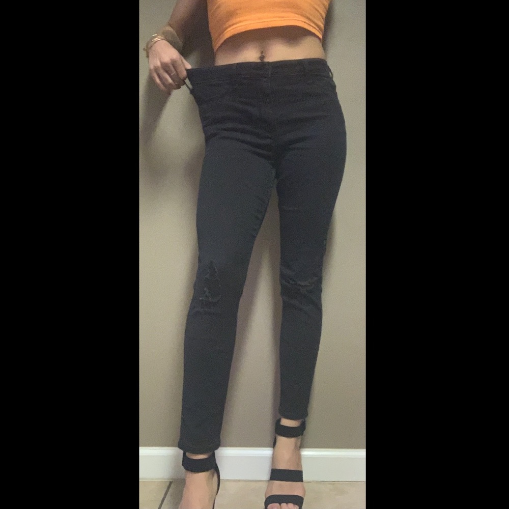 🐞 High Rise Distressed Hollister Jeggings